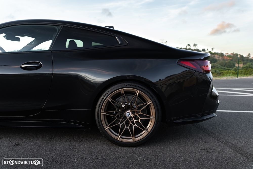 BMW M4 Competition xDrive - 7