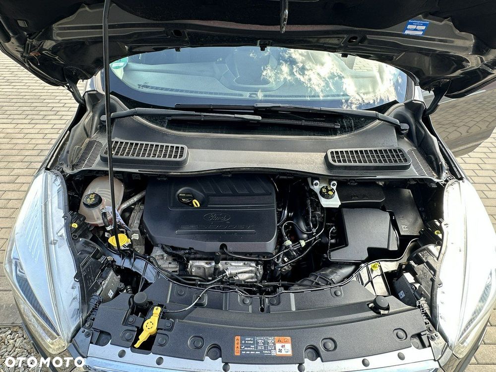 Ford Kuga 1.5 EcoBoost 2x4 Titanium - 31