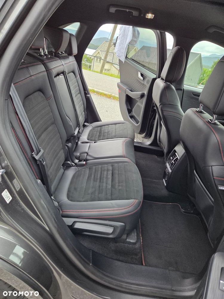 Ford Kuga 2.5 Duratec PHEV ST-LINE X - 14