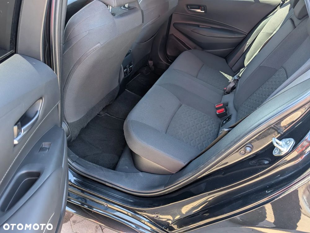 Toyota Corolla - 23