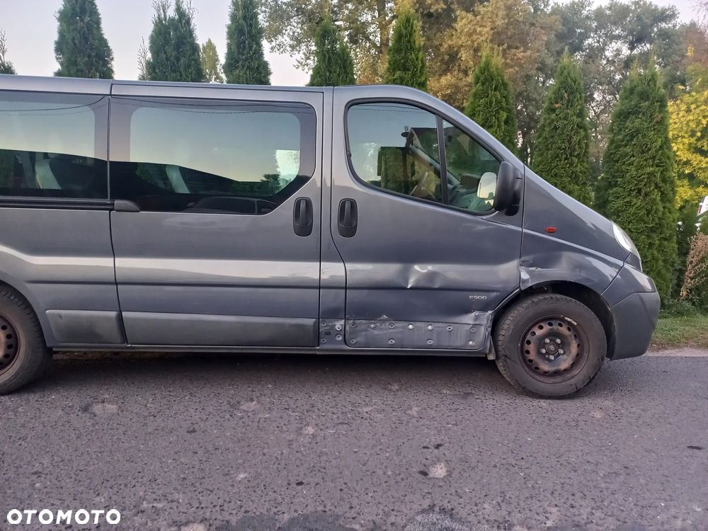 Opel Vivaro - 9
