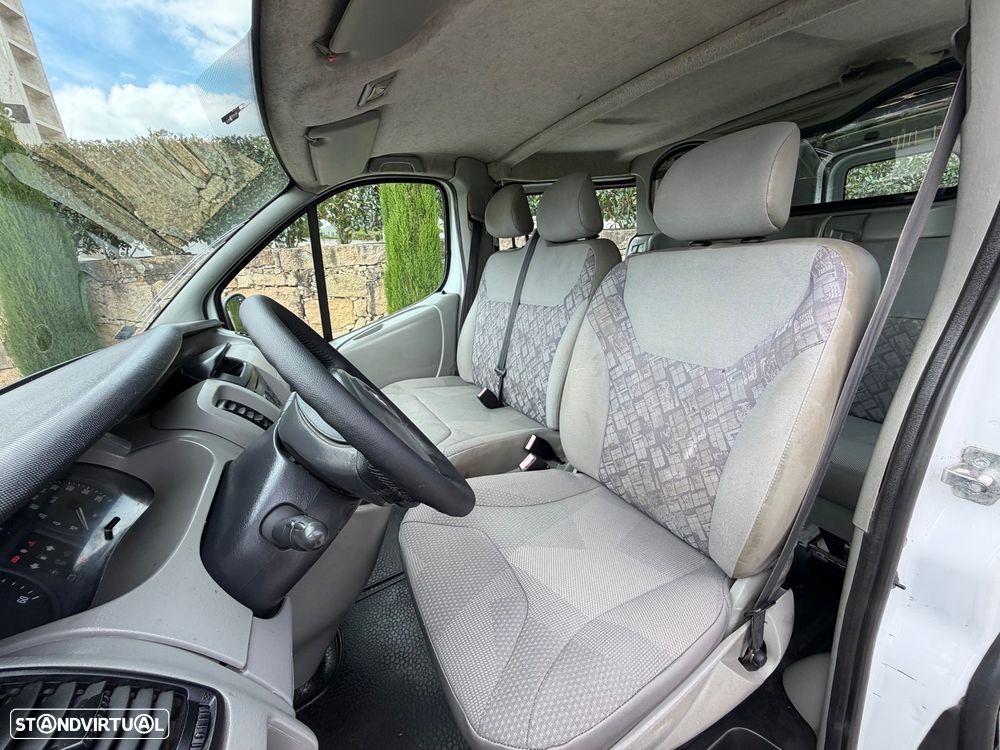 Opel Vivaro 1.9 DTi L2 H1 - 16