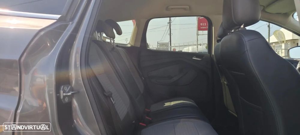 Ford Kuga 1.5 TDCi EcoBlue Titanium - 31