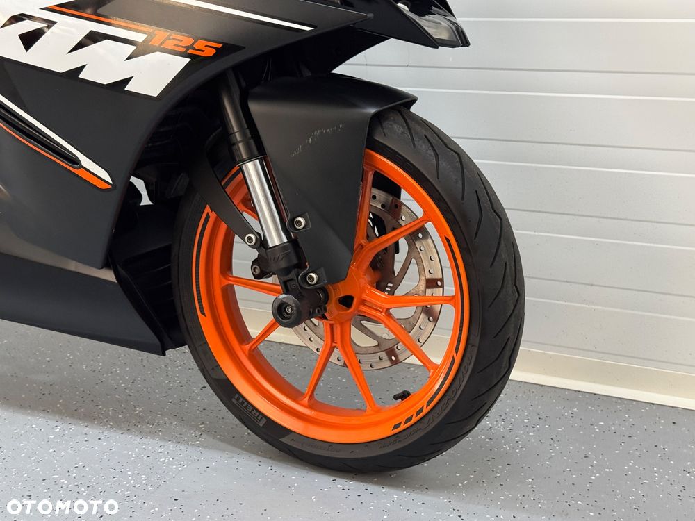 KTM RC 125 - 11