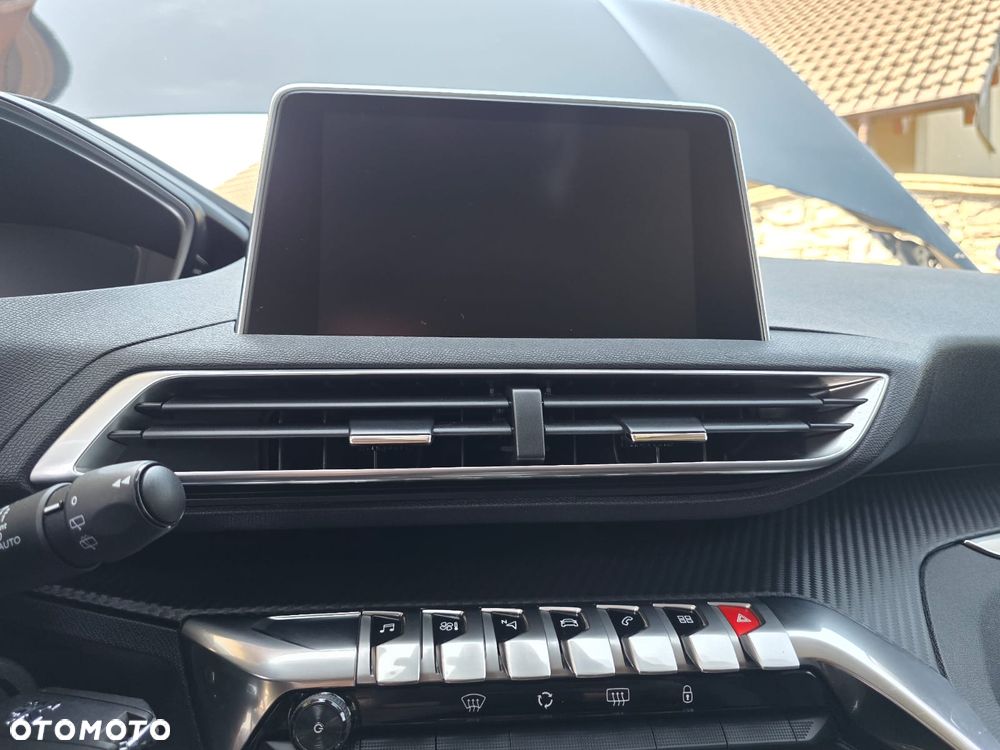 Peugeot 3008 - 6