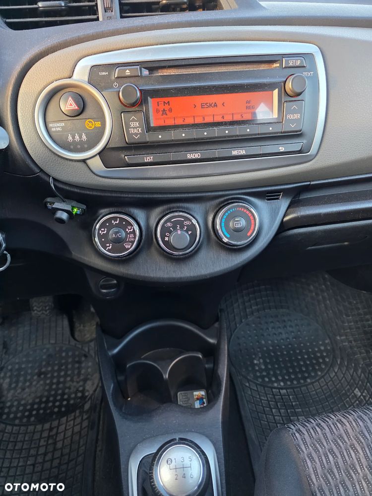 Toyota Yaris 1.33 Active - 10