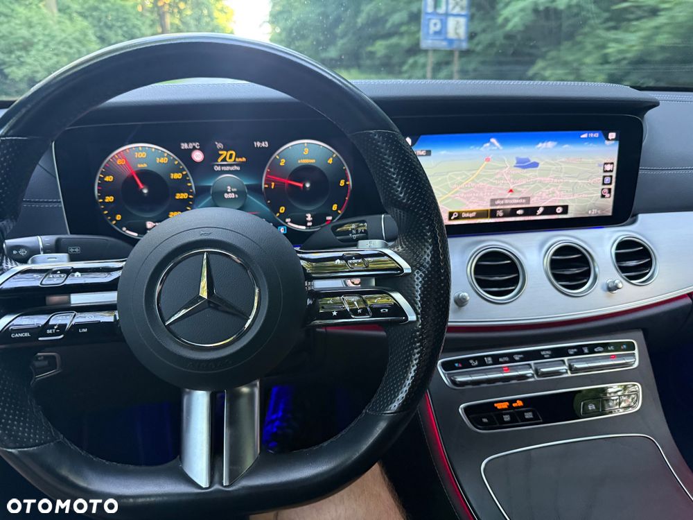 Mercedes-Benz Klasa E 220 d 4-Matic AMG - 23