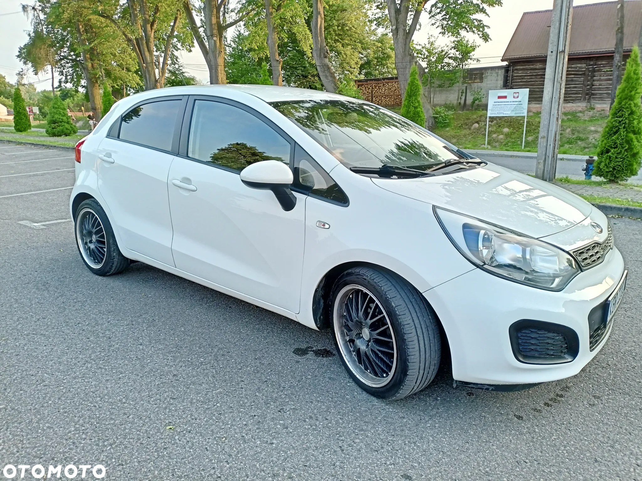 Kia Rio - 8