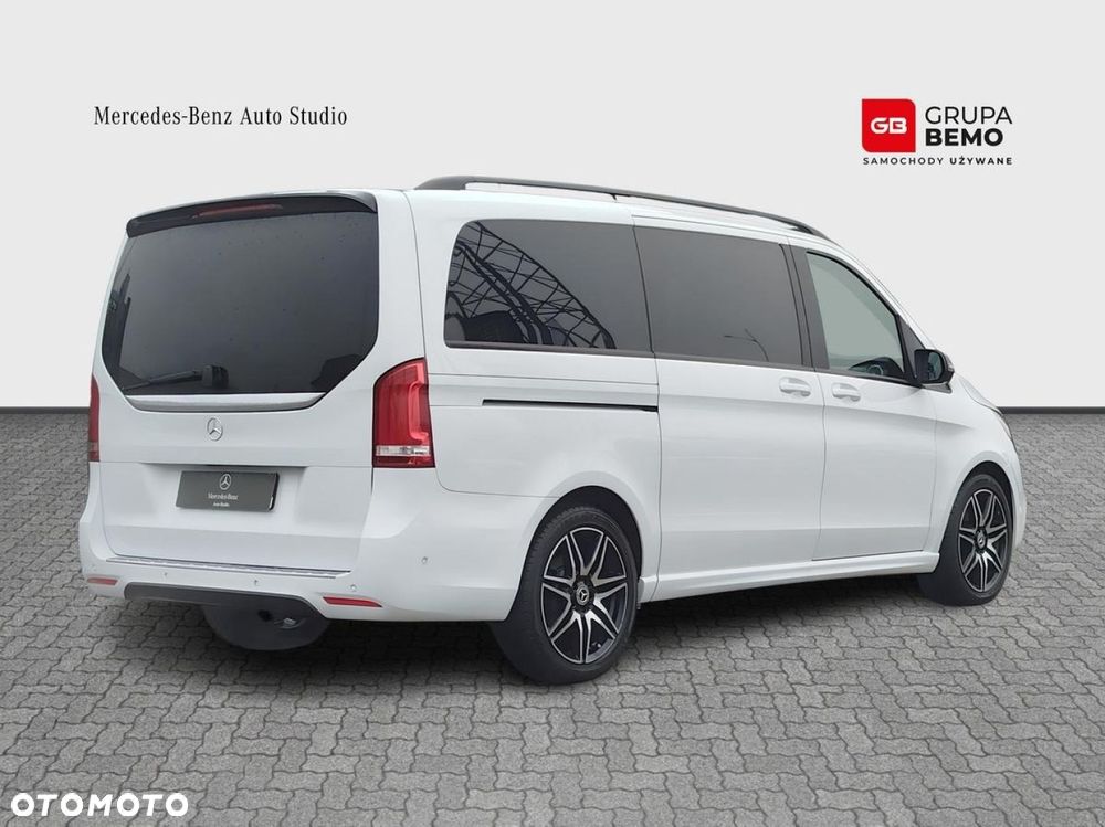 Mercedes-Benz Klasa V - 6