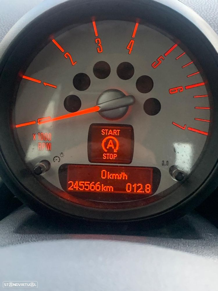 MINI Clubman Cooper D - 15