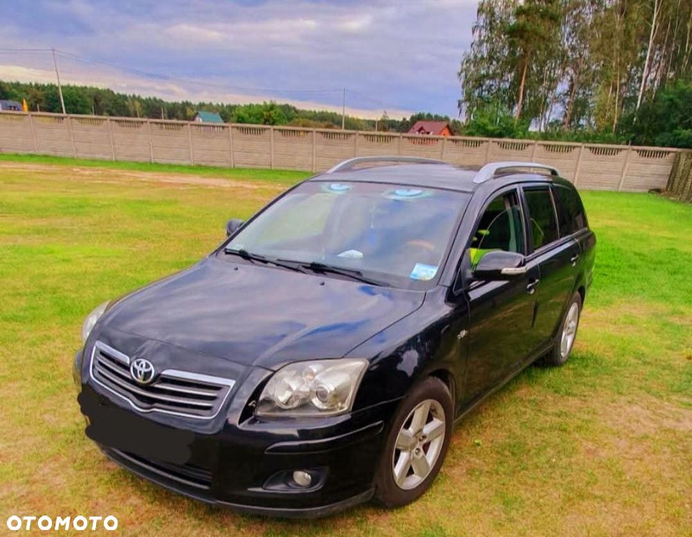 Toyota Avensis 2.2 D-4D X - 1