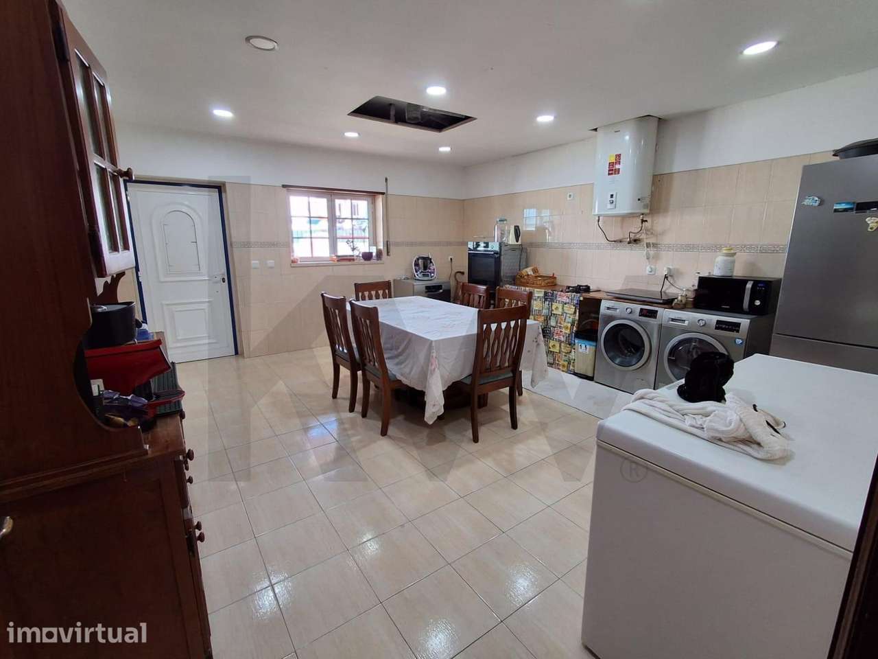 Moradia Independente T4 com Sótão, Garagem para 10 Viaturas e Terreno - Grande imagem: 5/60