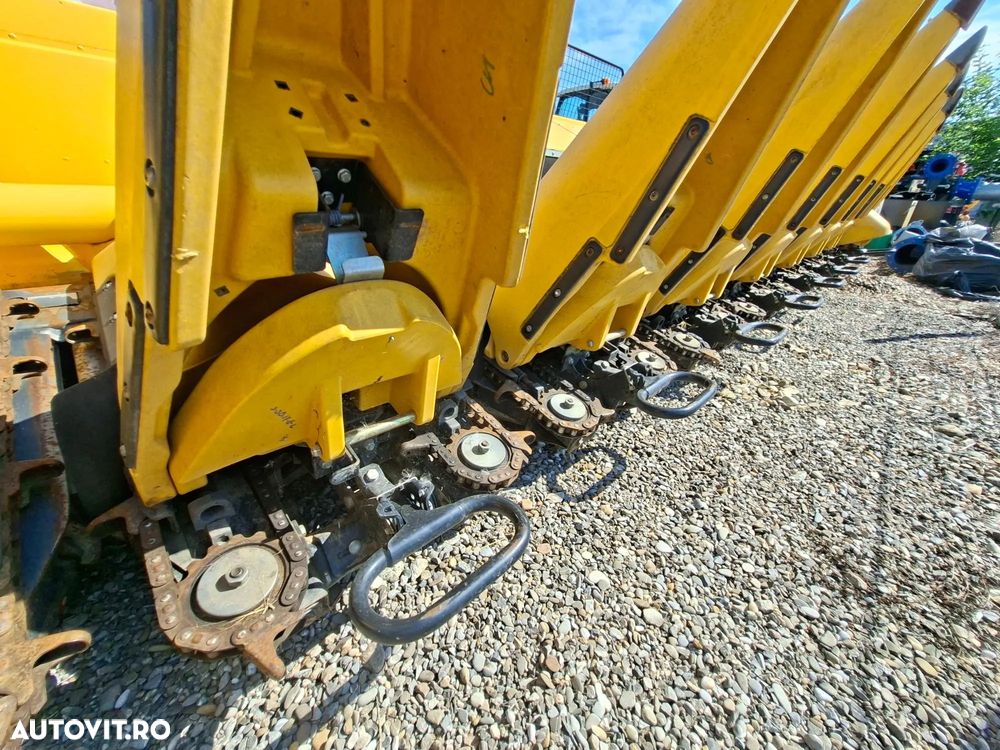 New Holland NH 980CR 8R 70 HEDER PORUMB - 16