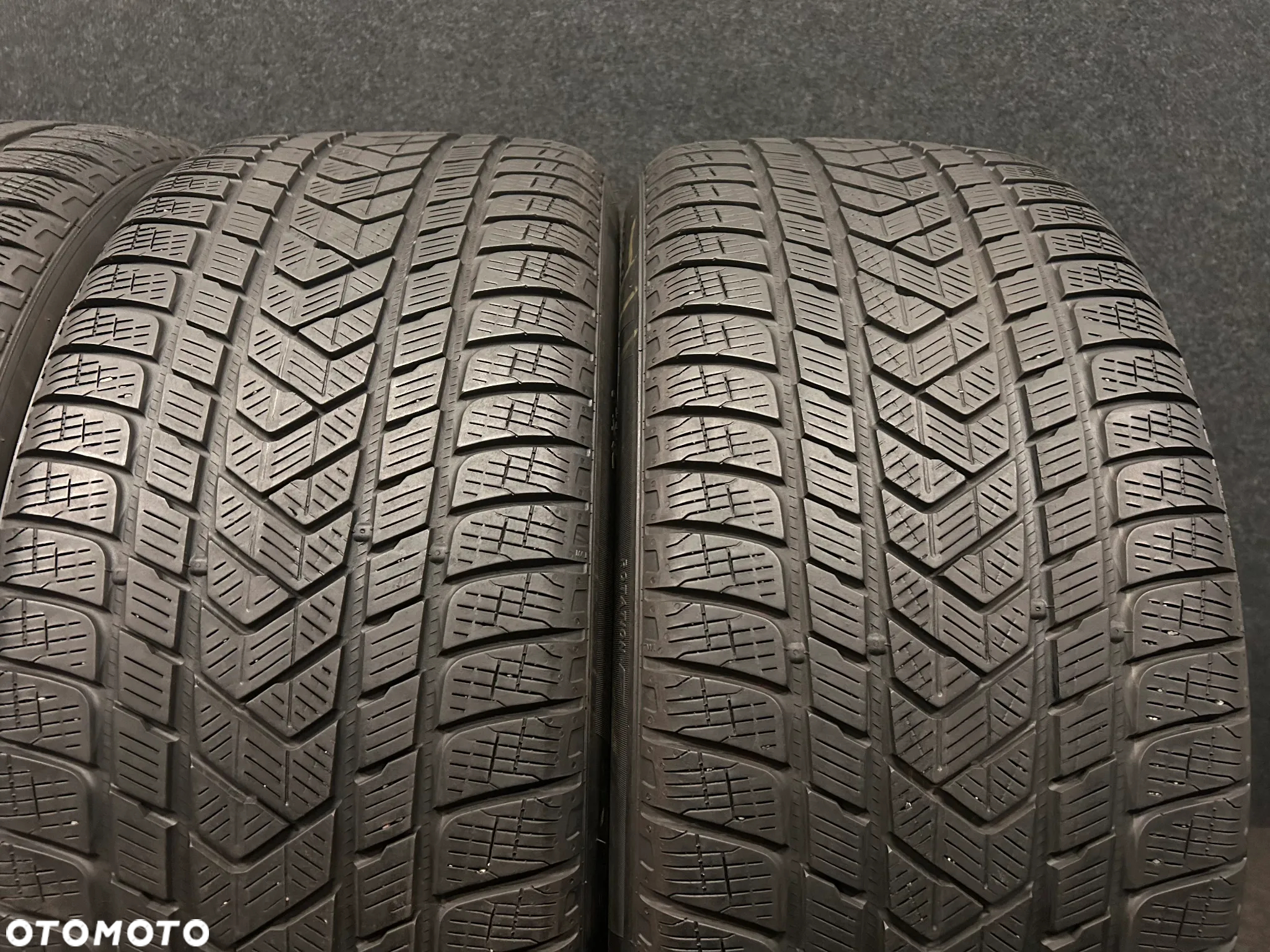 Opony zimowe Pirelli ScorpionWinter 285/45/20 112V XL 4szt. - 3