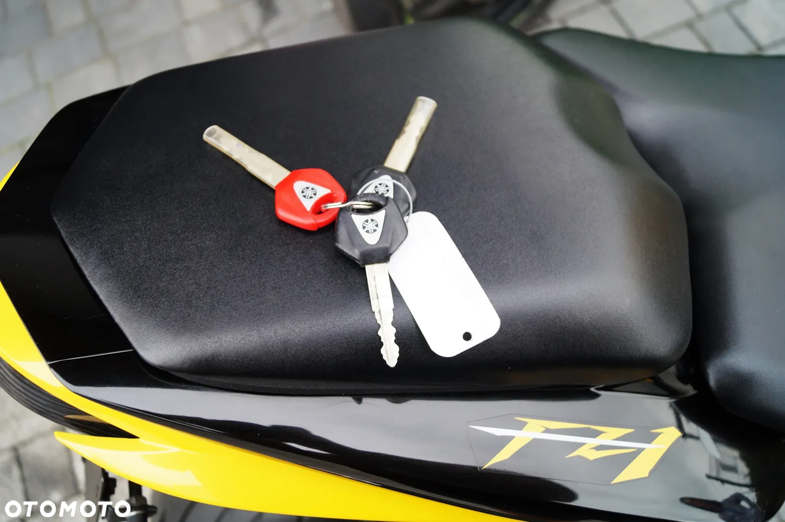Yamaha FZ - 23