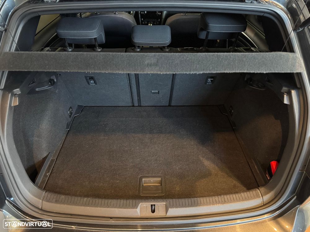 VW Golf 2.0 TDI GTD DSG - 42