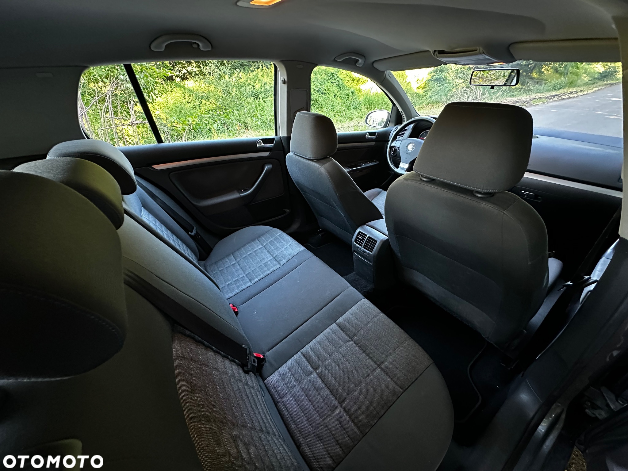 Volkswagen Golf V 1.9 TDI Trendline - 12