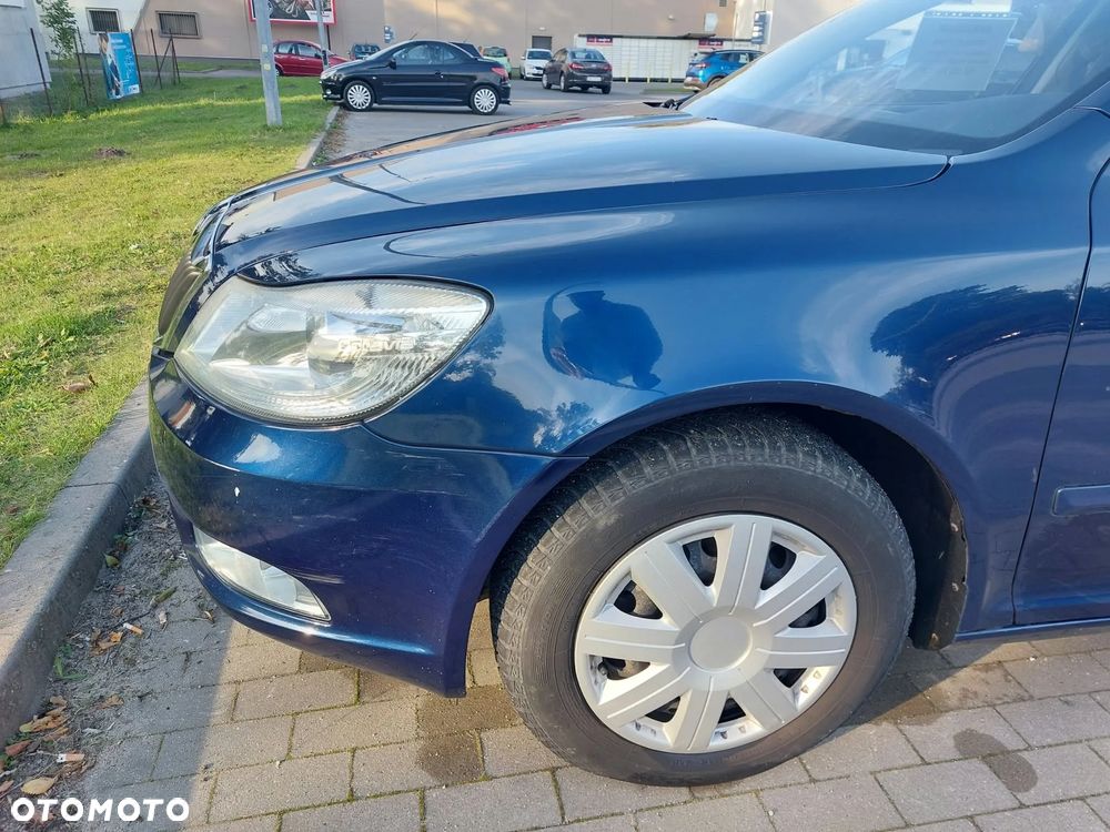 Skoda Octavia 1.6 Ambiente Tiptr - 6