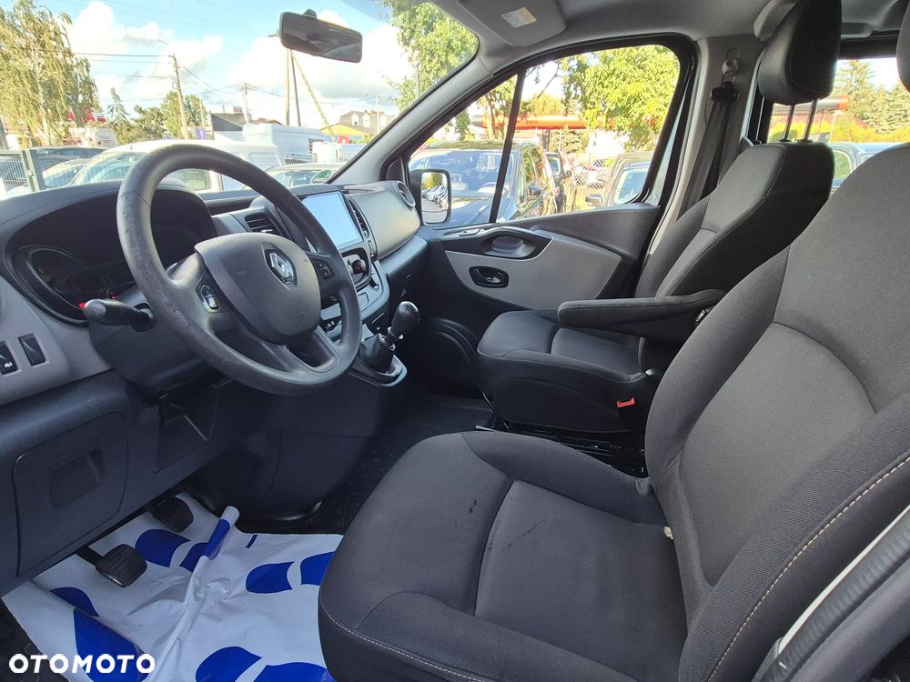 Renault Trafic - 25