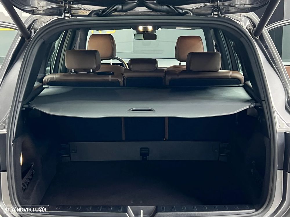 Mercedes-Benz GLB 180 d Progressive - 17
