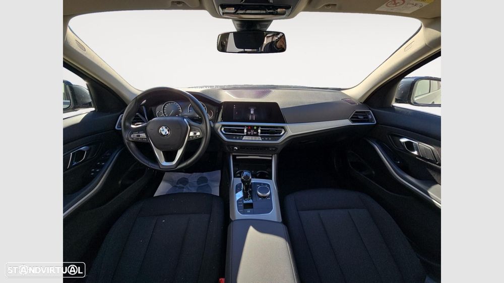 BMW 320 d Advantage Auto - 11