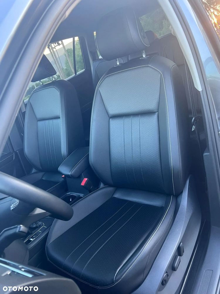 Volkswagen Tiguan - 10