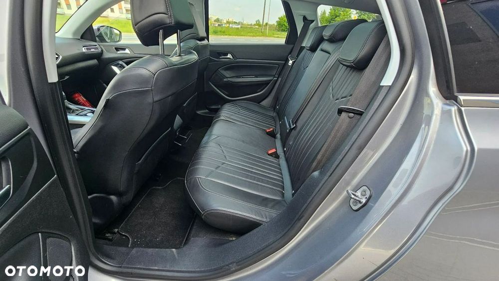 Peugeot 308 1.5 BlueHDi Allure Pack S&S EAT8 - 27