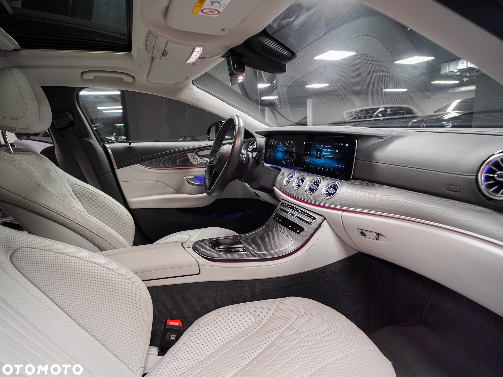 Mercedes-Benz CLS - 12