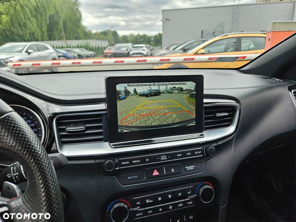 Kia ProCeed - 22