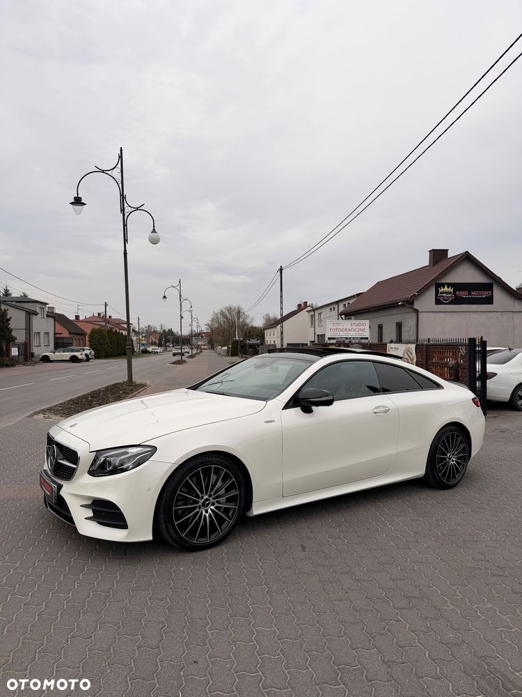 Mercedes-Benz Klasa E 400 4-Matic 9G-TRONIC - 3