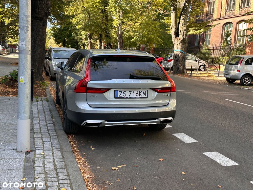 Volvo V90 Cross Country D5 AWD Pro - 16