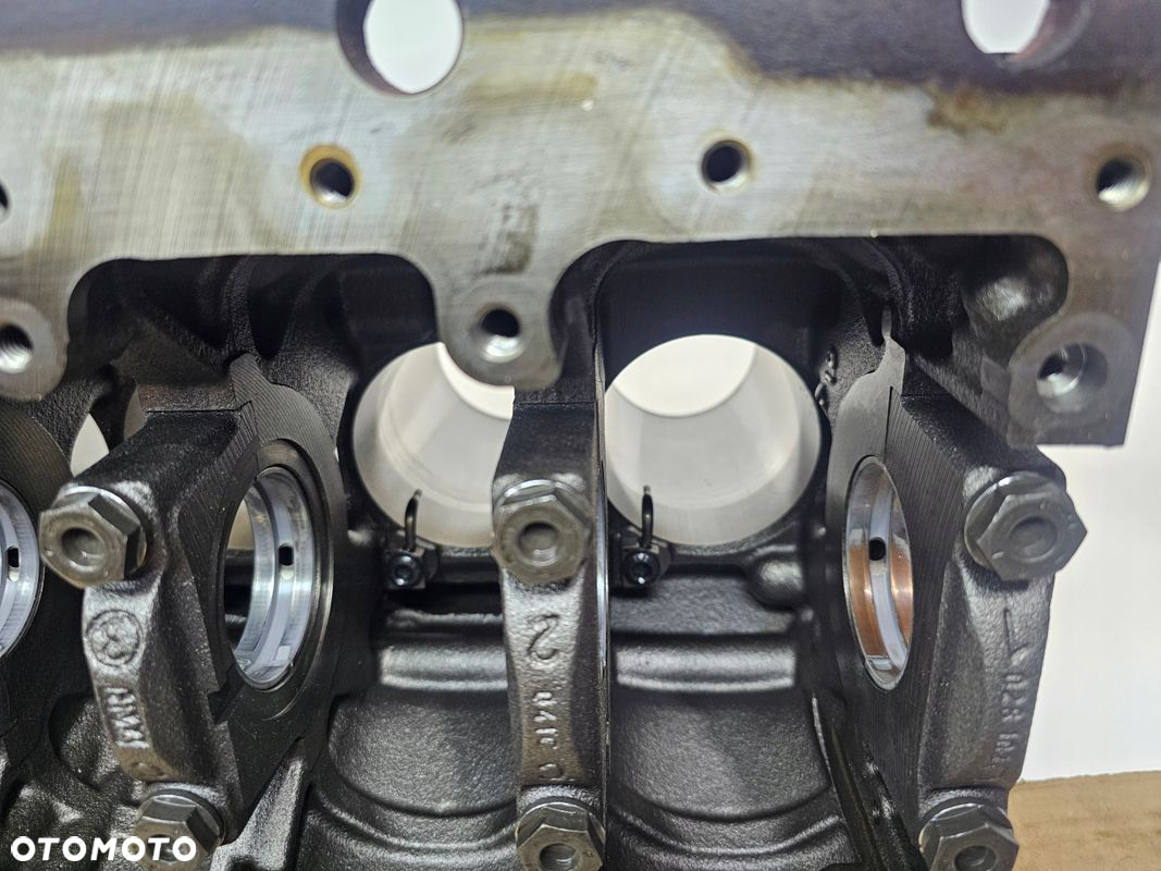 BLOK SILNIKA AUDI A4 B7 A6 C6 2.0 TDI BLB 03G021A - 10