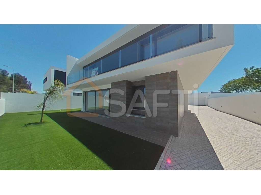 Moradia V5 com piscina na Quinta do Bonito, Entroncamento, Santarém - Grande imagem: 2/60