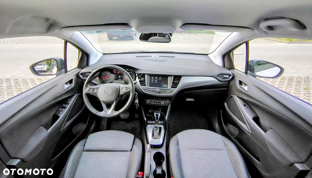 Opel Crossland - 13