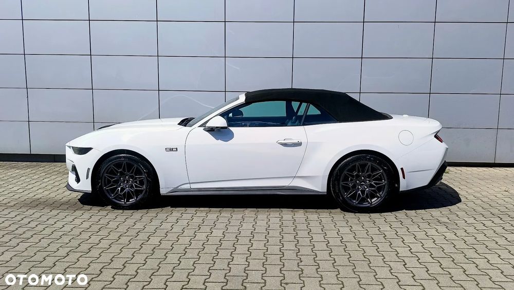 Ford Mustang - 26