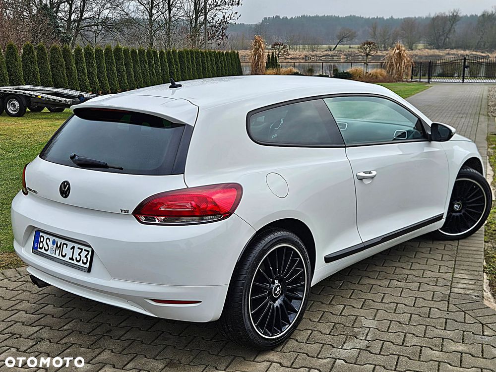 Volkswagen Scirocco 1.4 TSI DSG Edition - 20