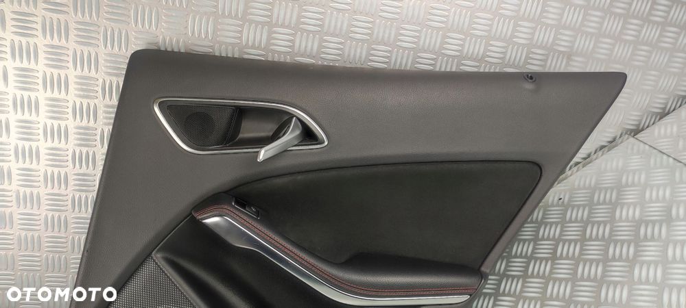 tapicerka boczek drzwi prawy tył tylne tylny poszycie MERCEDES X156 GLA - 3
