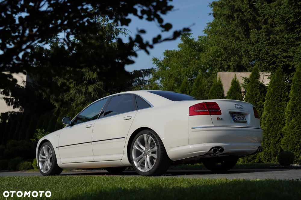 Audi S8 5.2 FSI Quattro - 12