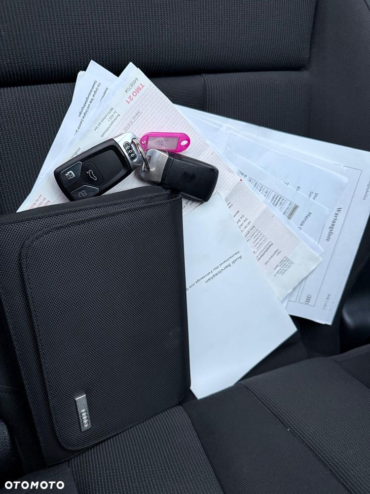 Audi A4 Avant 2.0 TDI DPF S line Sportpaket - 38