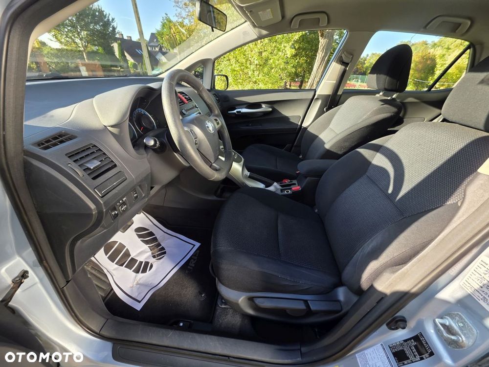 Toyota Auris 1.8 HSD Prestige - 9