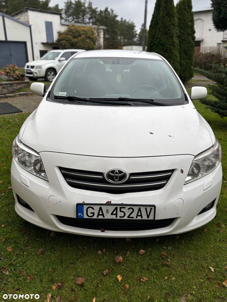Toyota Corolla 2.0 D-4D Luna - 1