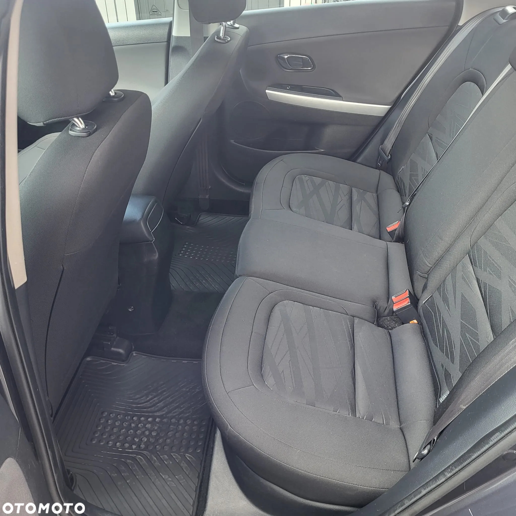 Kia Ceed - 16