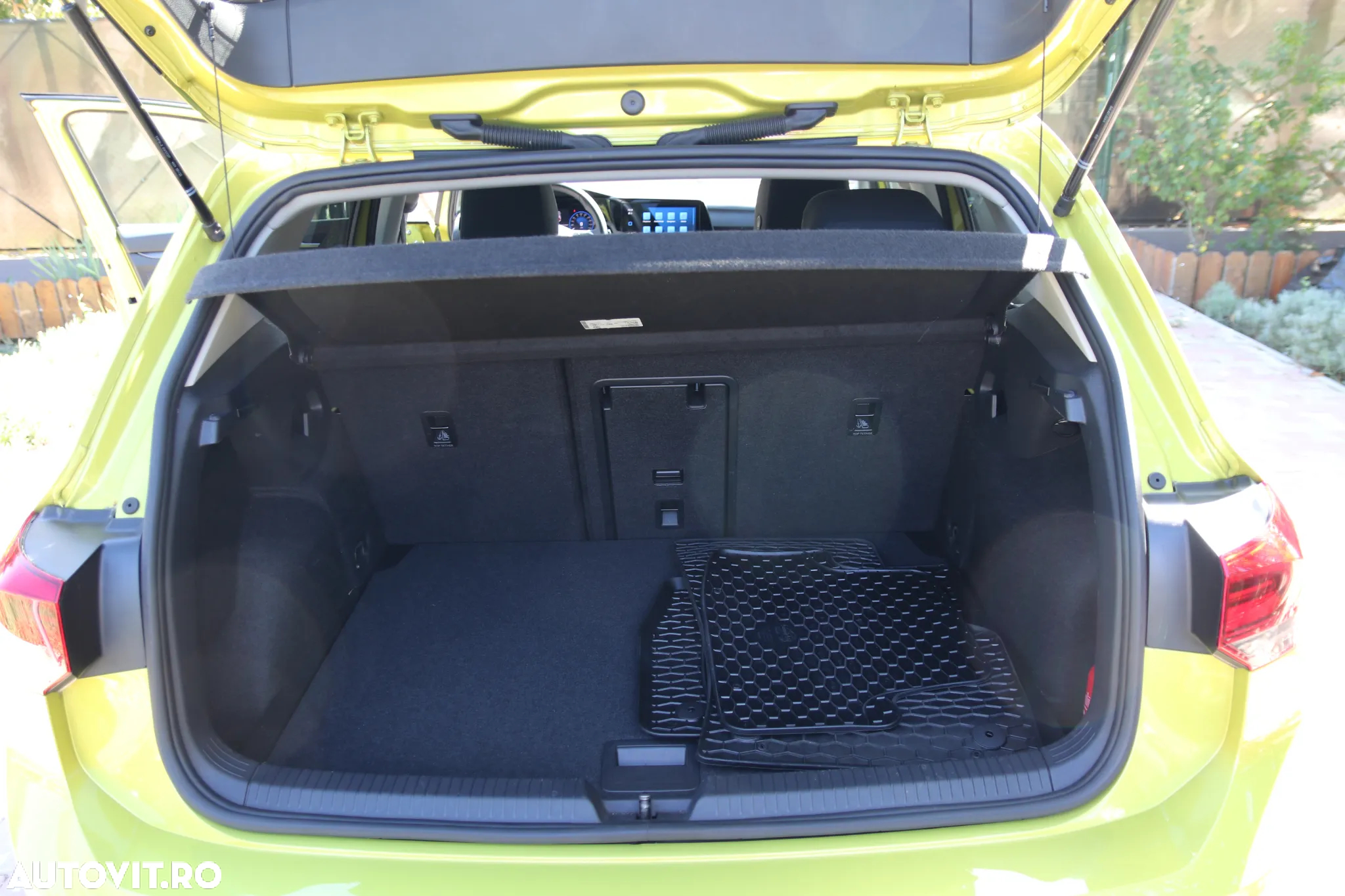 Volkswagen Golf 1.5 TSI ACT Style - 29