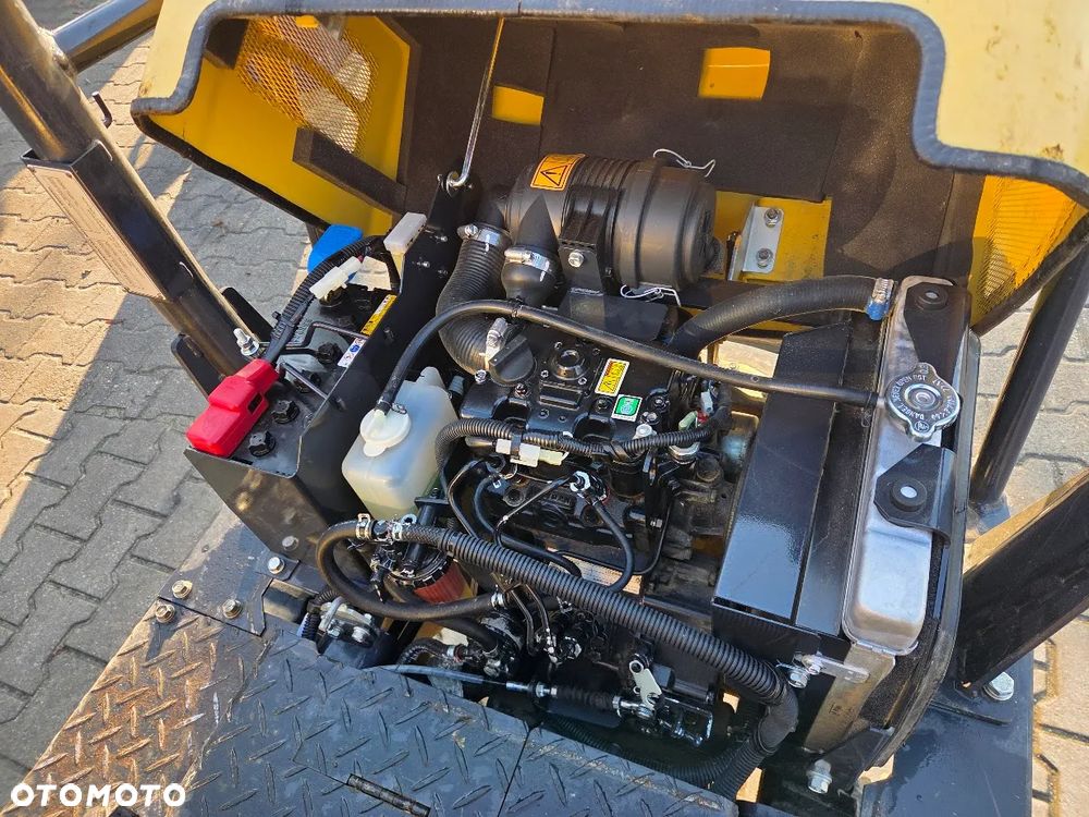 Yanmar Wozidło Gąsienicowe YANMAR C12R-C Jak Nowe Super Stan !! - 17