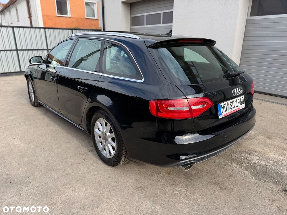 Audi A4 Avant - 8