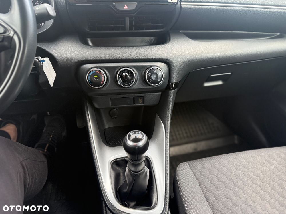 Toyota Yaris 1.5 Comfort - 23