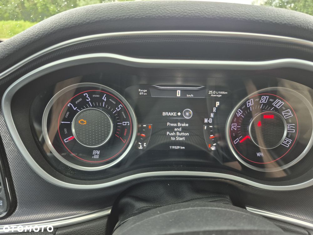 Dodge Challenger - 13