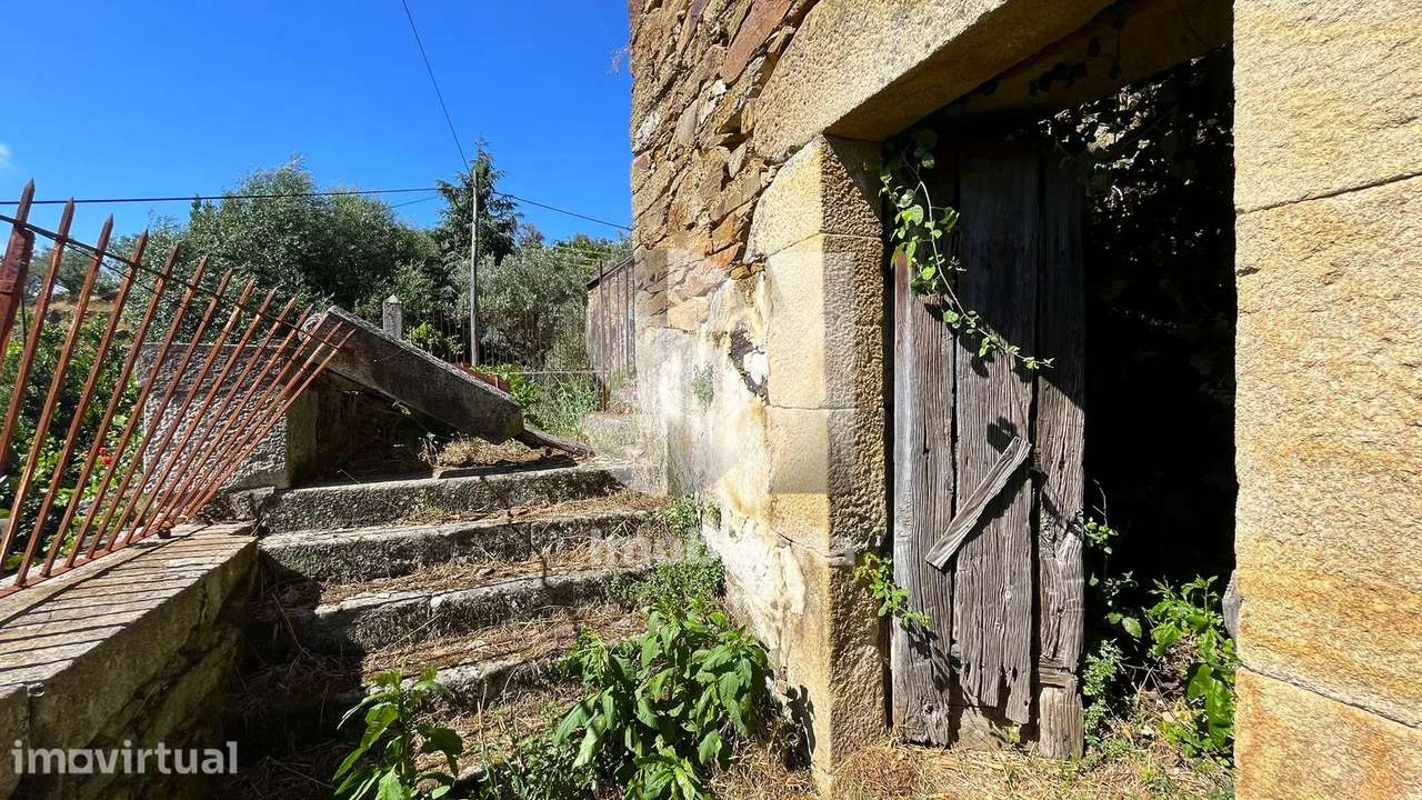 Ruína + Terreno Agrícola - Grande imagem: 5/30