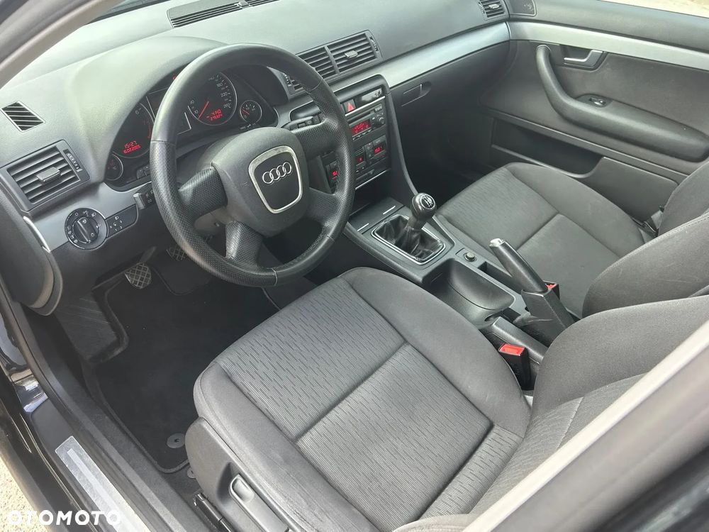 Audi A4 Avant - 8
