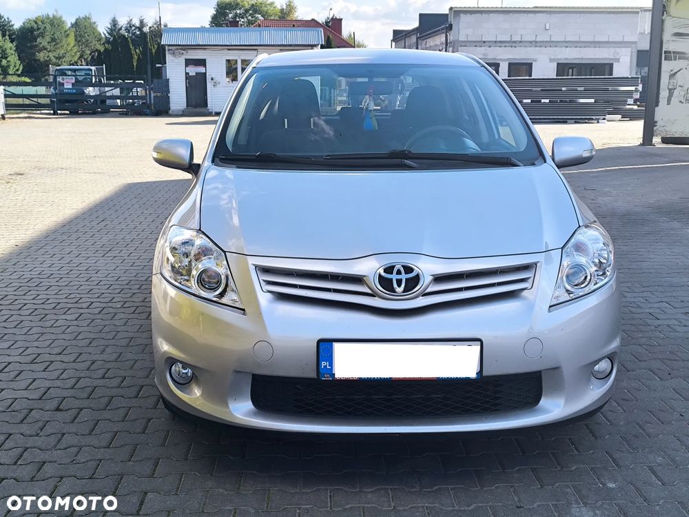 Toyota Auris 1.33 Dual-VVT-i Edition - 2